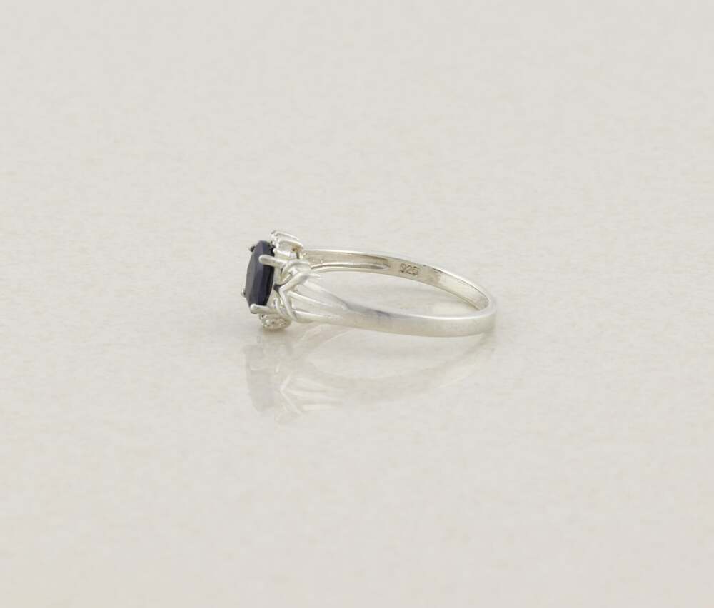 Sterling Silver Natural Dark Blue Sapphire Ring Size 9 1/4 Avon - Picture 5 of 7